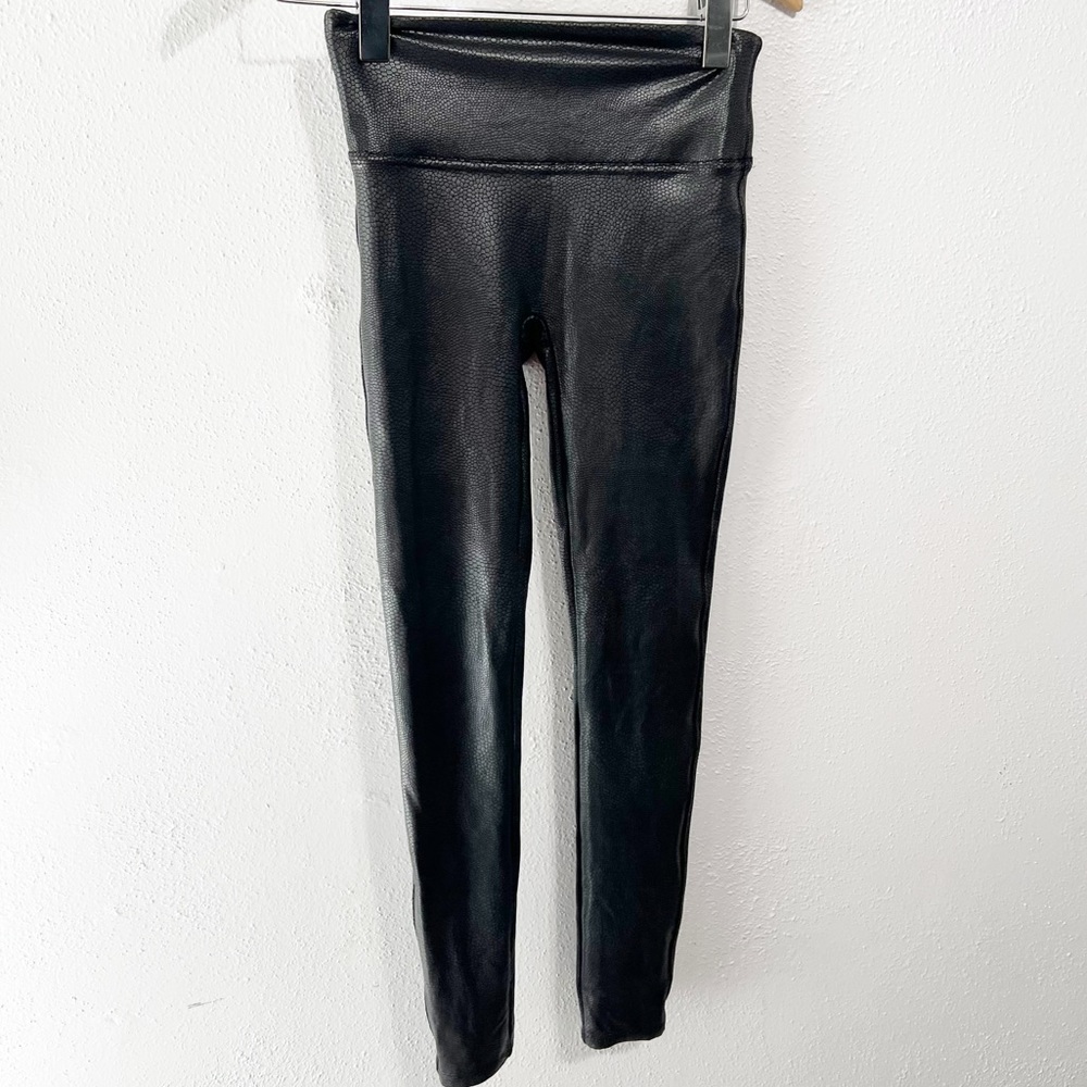 Spanx faux leather snakeskin leggings small